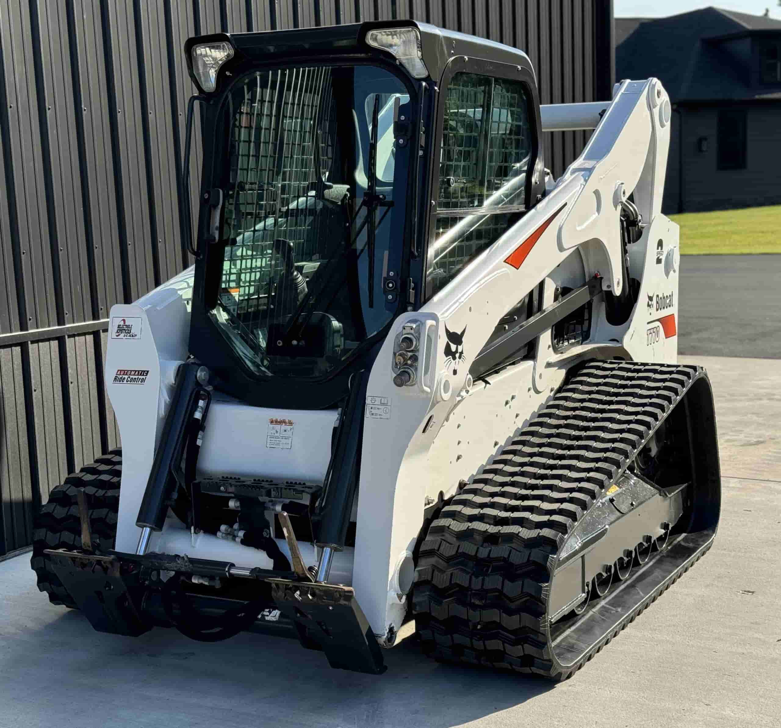 2018 BOBCAT T770
